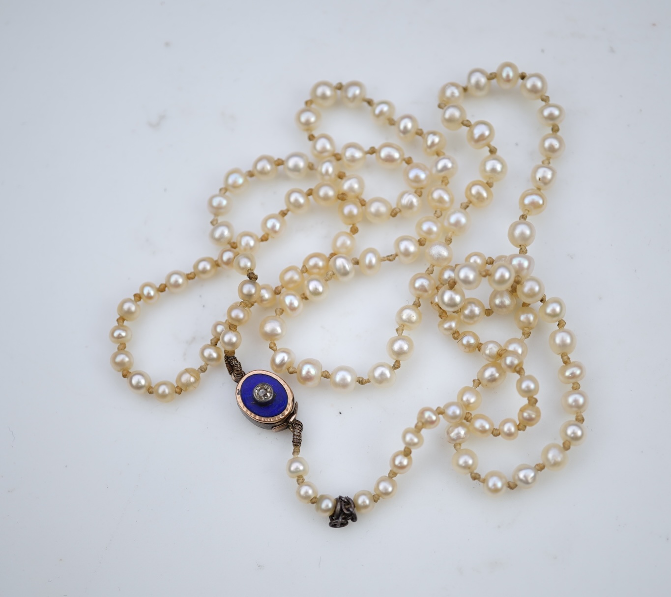 A pearl necklace, 19th century